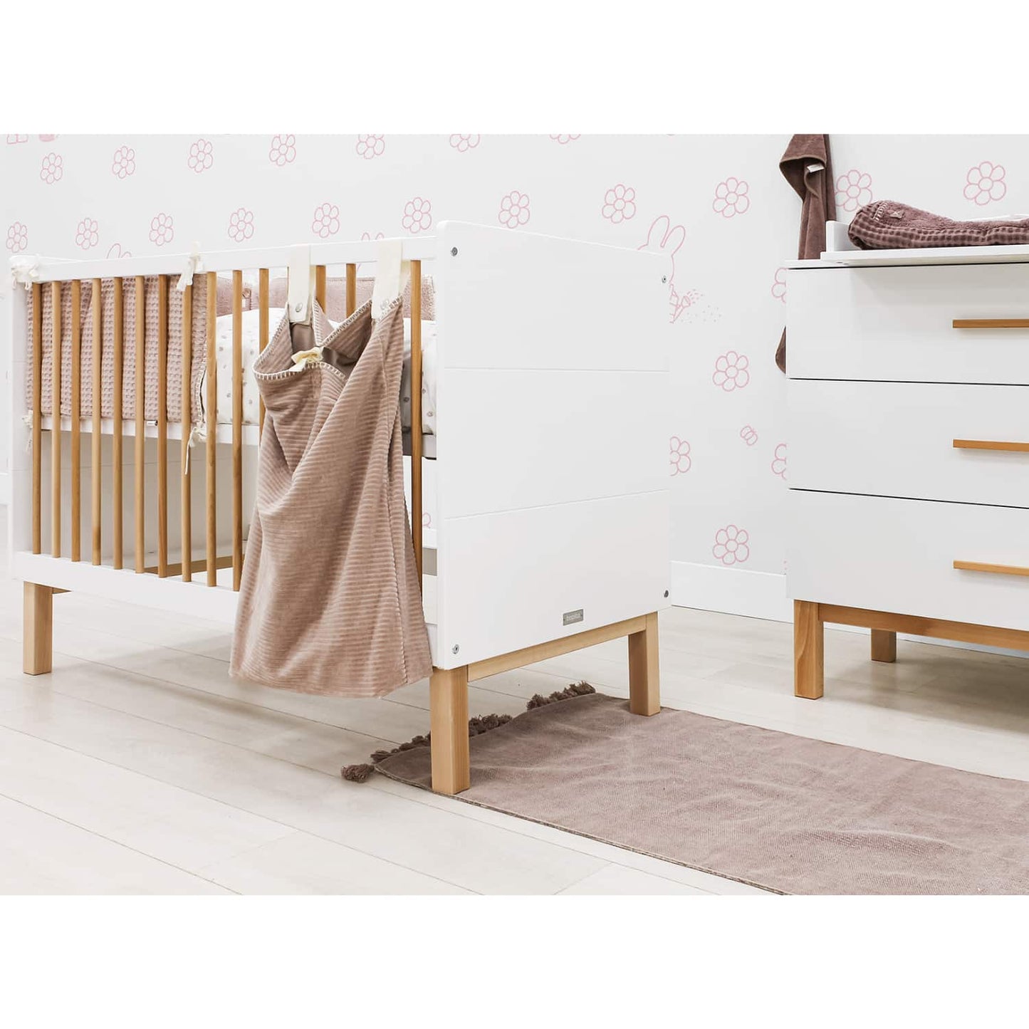 Chambre bébé LOTTE 2 éléments - Lit et commode - Blanc et bois